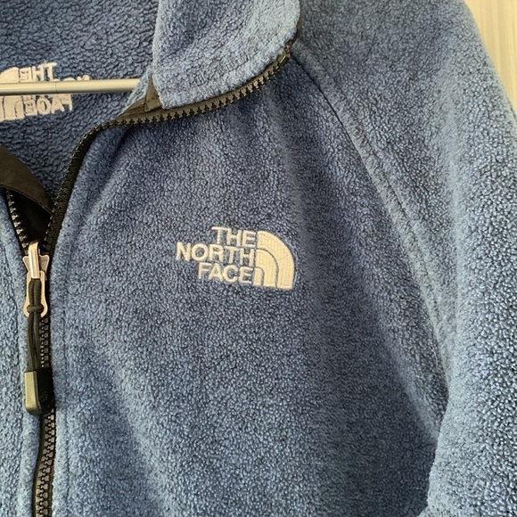 The North Face blue jacket size Medium zipper fleece - Picture 4 of 12